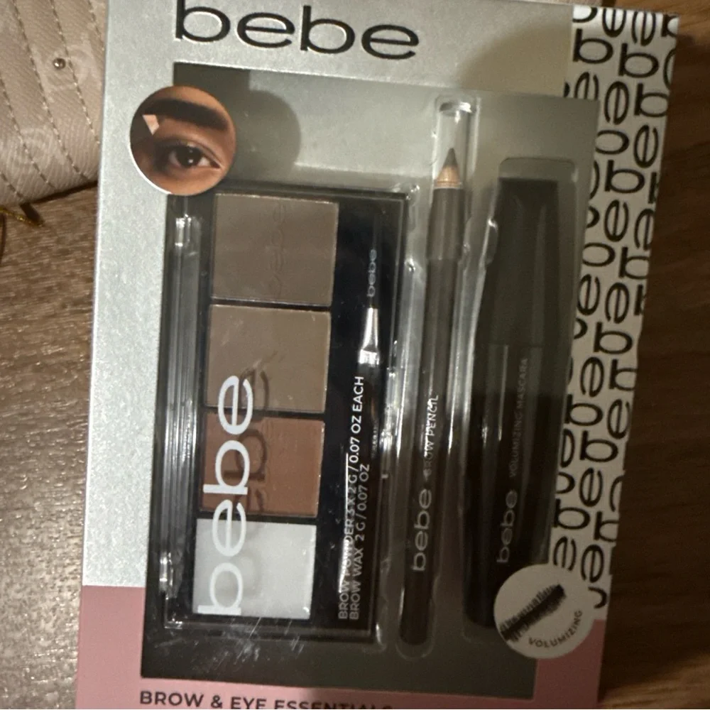 NWT Bebe Beige Wallet and NIB Makeup with Eye Shadow Eyeliner Mascara Gift Set